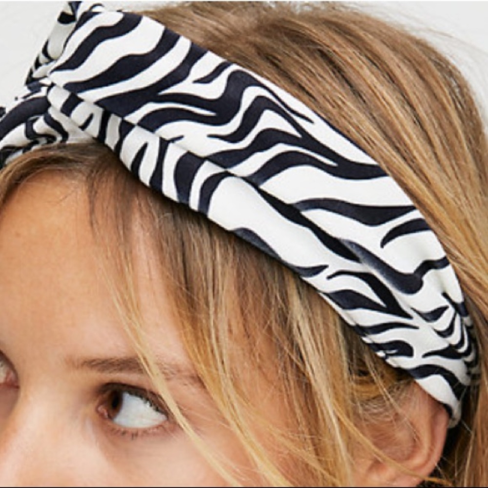 [sold] main character kiki headband